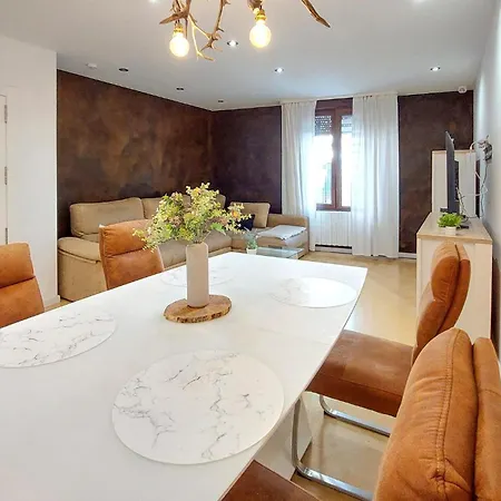 Apartment Gorgeous In